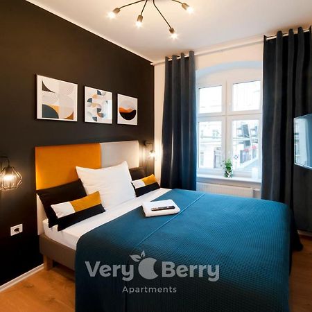Very Berry - Glogowska 35A - Mtp Apartments - Self Check In 24H Познань Екстер'єр фото