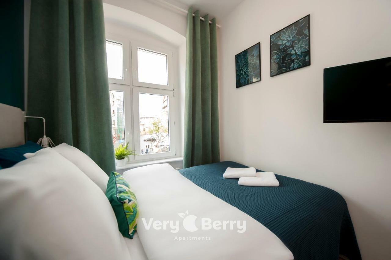 Very Berry - Glogowska 35A - Mtp Apartments - Self Check In 24H Познань Екстер'єр фото