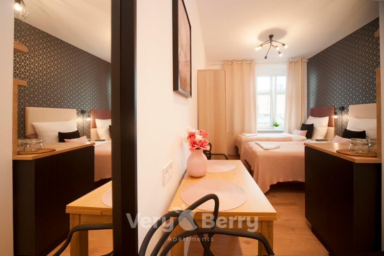 Very Berry - Glogowska 35A - Mtp Apartments - Self Check In 24H Познань Екстер'єр фото