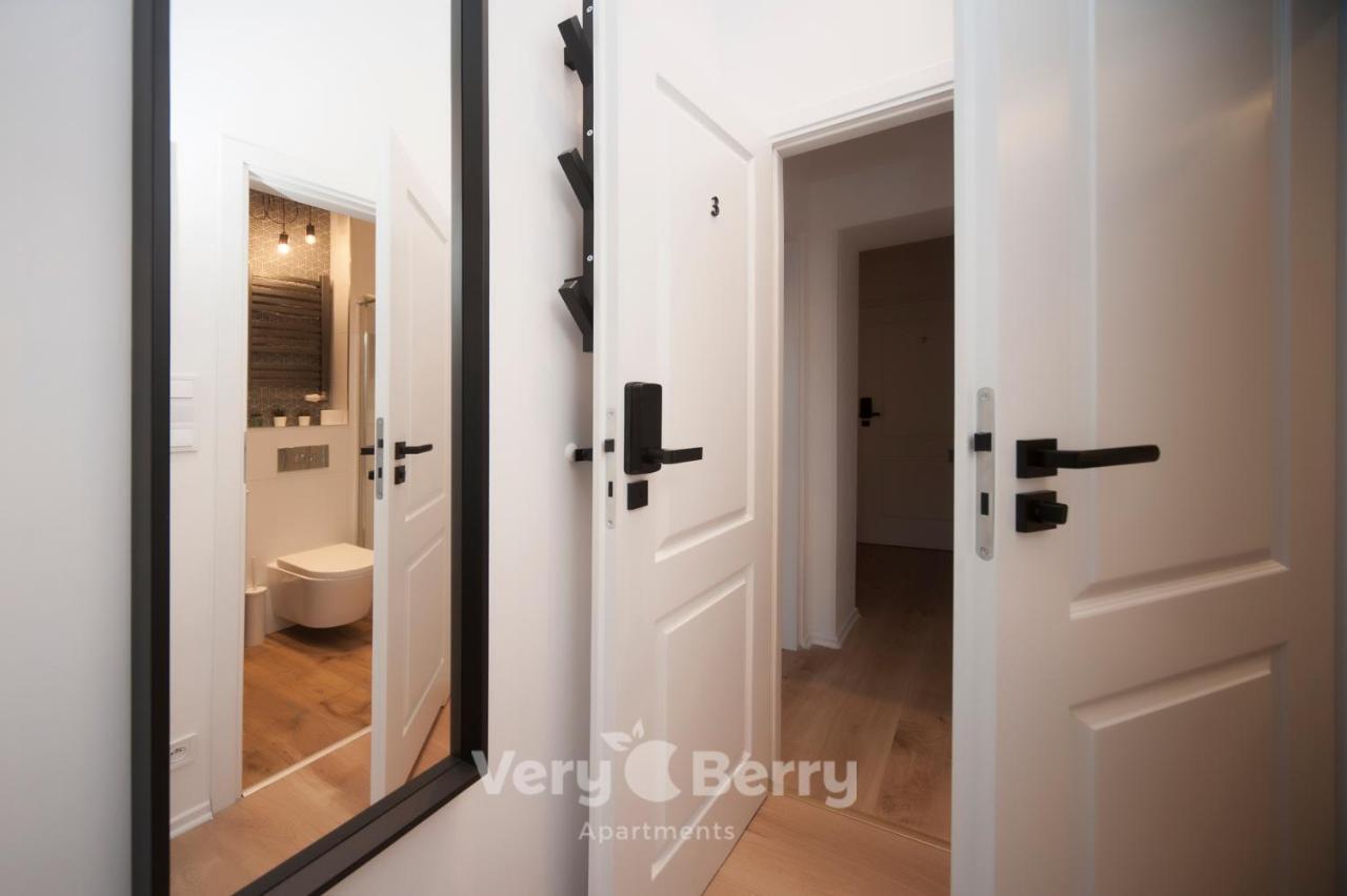 Very Berry - Glogowska 35A - Mtp Apartments - Self Check In 24H Познань Екстер'єр фото