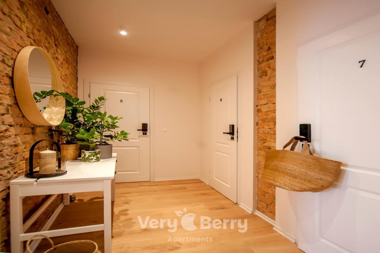 Very Berry - Glogowska 35A - Mtp Apartments - Self Check In 24H Познань Екстер'єр фото