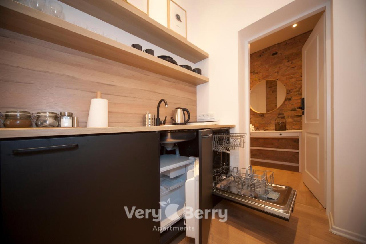 Very Berry - Glogowska 35A - Mtp Apartments - Self Check In 24H Познань Екстер'єр фото