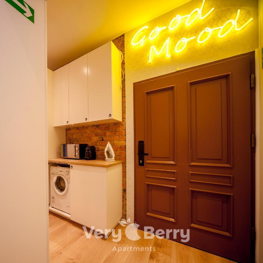 Very Berry - Glogowska 35A - Mtp Apartments - Self Check In 24H Познань Екстер'єр фото